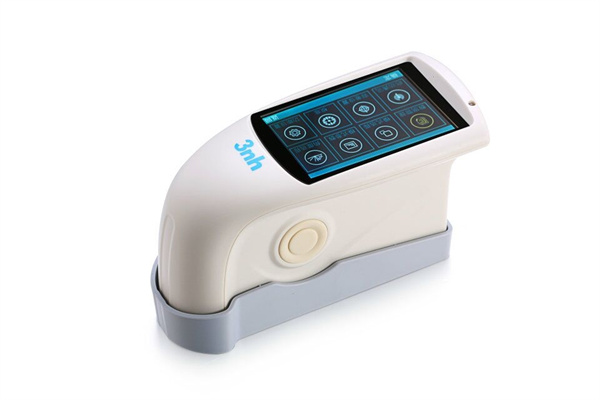 關於(yú)光澤度儀選購的那些事兒(ér)