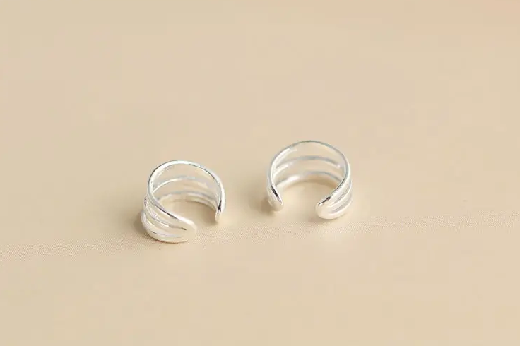 白銀耳環(huán)光澤度的影響因素和測(cè)量方法