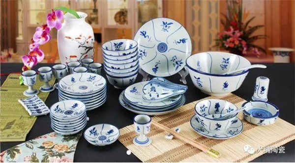 陶瓷制品45&deg;鏡(jìng)像光澤度的實(shí)驗方法